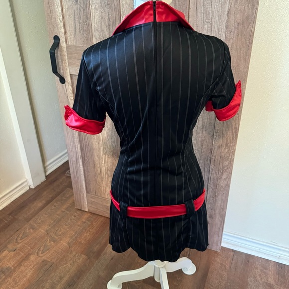 Leg Avenue medium sexy gangster dress costume red black pinstriped cosplay dress - Picture 4 of 11